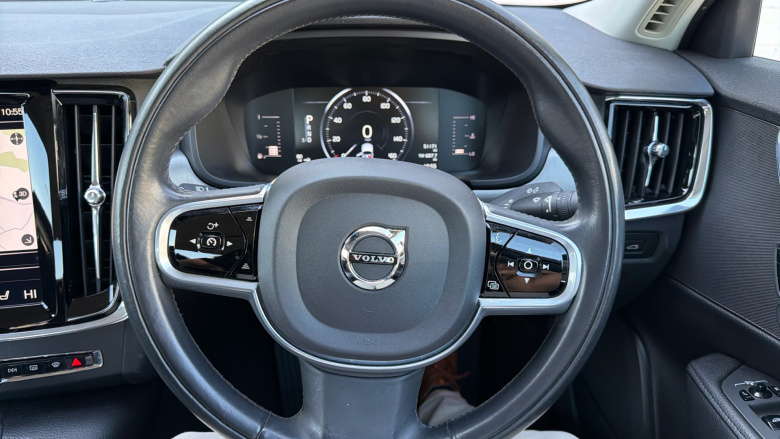 Volvo S90 2.0 D4 Momentum Pro 4dr Geartronic Diesel Saloon